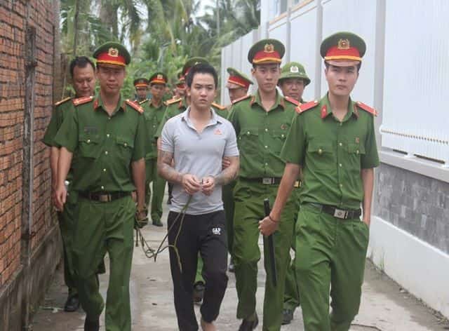 Mơ thấy bị công an đuổi đánh
