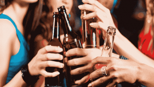 Mỗi giấc mơ liên quan đến việc uống bia đều ẩn chứa con số riêng biệt