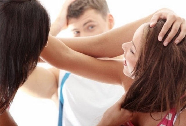 Mơ thấy đánh ghen có ý nghĩa gì? Nên đánh con lô bao nhiêu?