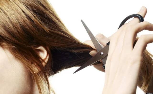 Chiêm bao thấy cắt tóc xui hay may? Mơ thấy cắt tóc đánh con gì?