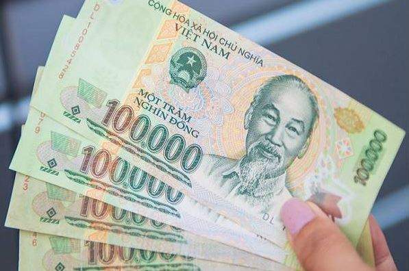 Mơ thấy tiền 100 nghìn đánh con gì? Lành hay dữ?
