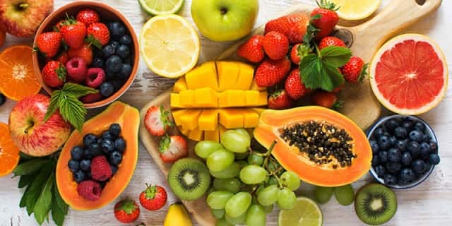 Giải mã giấc mơ thấy trái cây đánh con gì? Và mang điềm báo gì?